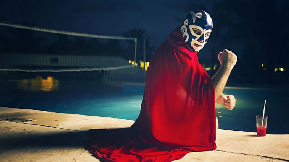 Los afortunados huéspedes no solo dormirán entre murales y artefactos de la lucha libre, sino que también podrán entrenar movimientos básicos/iStock