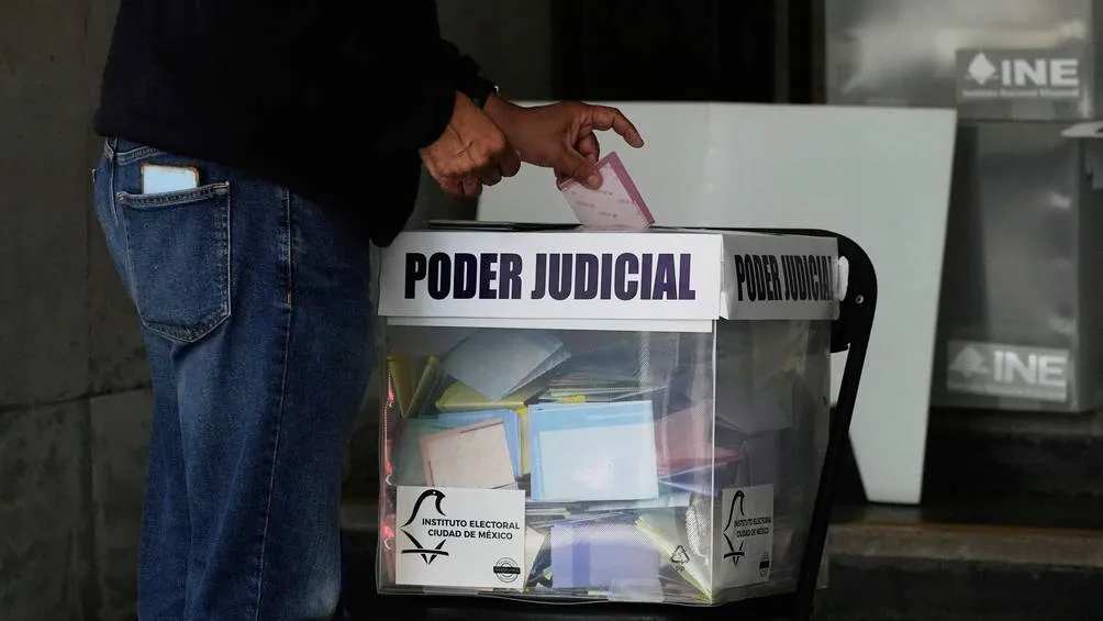 Apenas el 13.32% de mexicanos fueron a las casillas el 1 de junio/AP