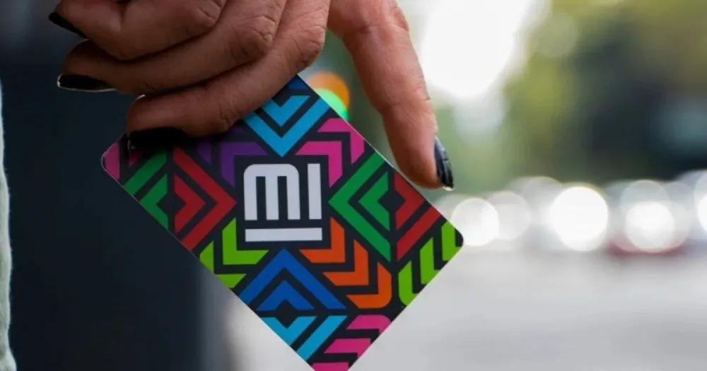 Tarjeta es usada para acceder a los servicios del transporte público