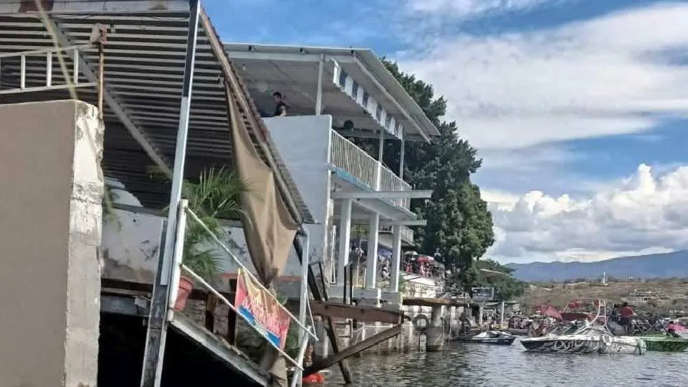 Protección Civil no reporta lesionados al momento/X