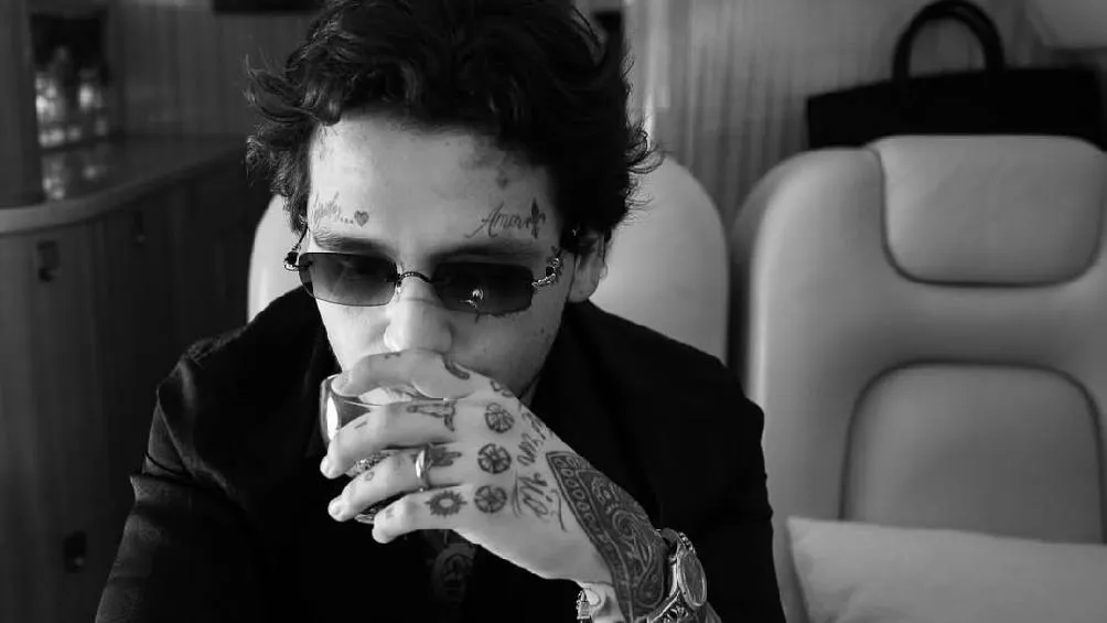 Christian Nodal, uno de los máximos exponentes del regional mexicano, podría dar un giro inesperado a su carrera./Redes Sociales