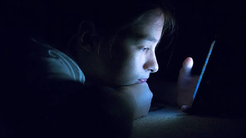 El uso de celulares y tabletas no desaparecerá de la vida cotidiana, pero su uso debe estar acompañado de criterios informados y límites saludables/iStock