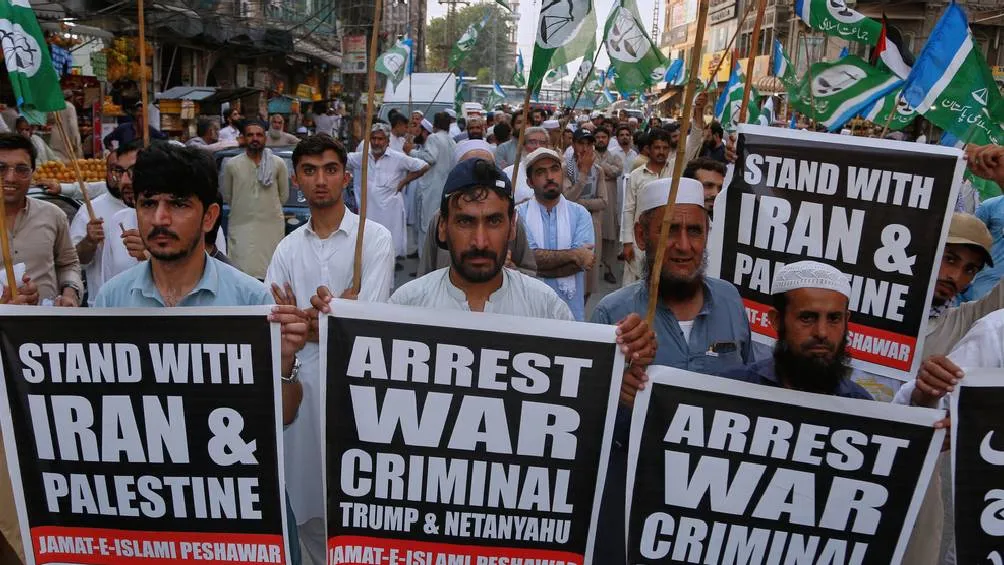 En Medio Oriente hay protestas contra los ataques de Estados Unidos/AP