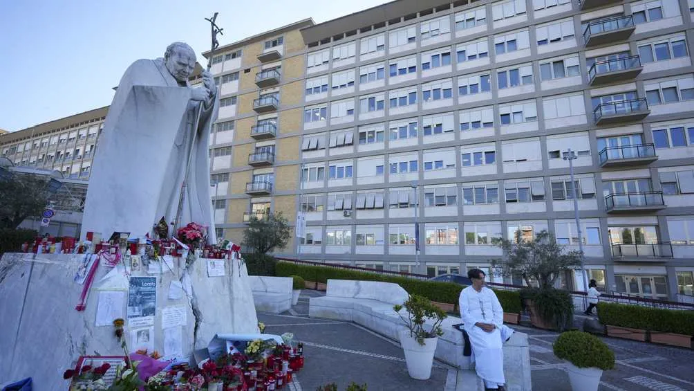 El Papa está internado en Roma desde el pasado 14 de febrero/AP