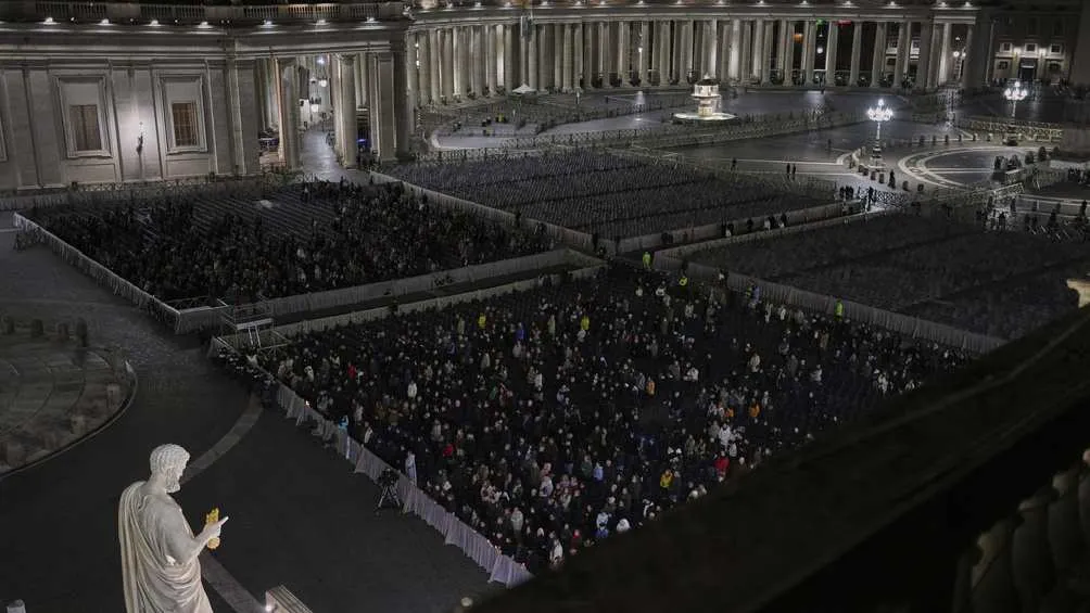 Se celebró otra misa en la Palza de San Pedro sin la presencia del papa/AP