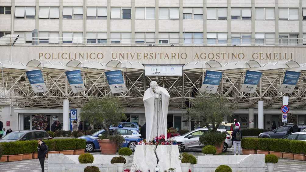 Hay alerta en todo el mundo por la salud del Papa Francisco/AP