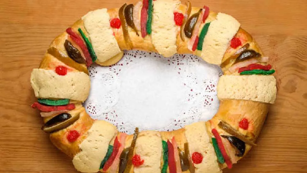 Cada elemento de la rosca de Reyes tiene un significado/Pixabay