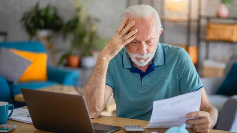 Extraviar tu tarjeta puede suspender tu pago hasta por seis meses. / iStock