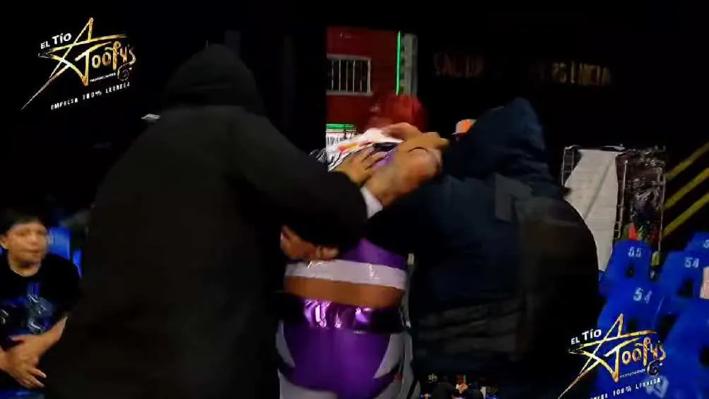 Uno de los luchadores fue detenido por supuestamente robarse un cinturón/Facebook: Toofy's luchalibre