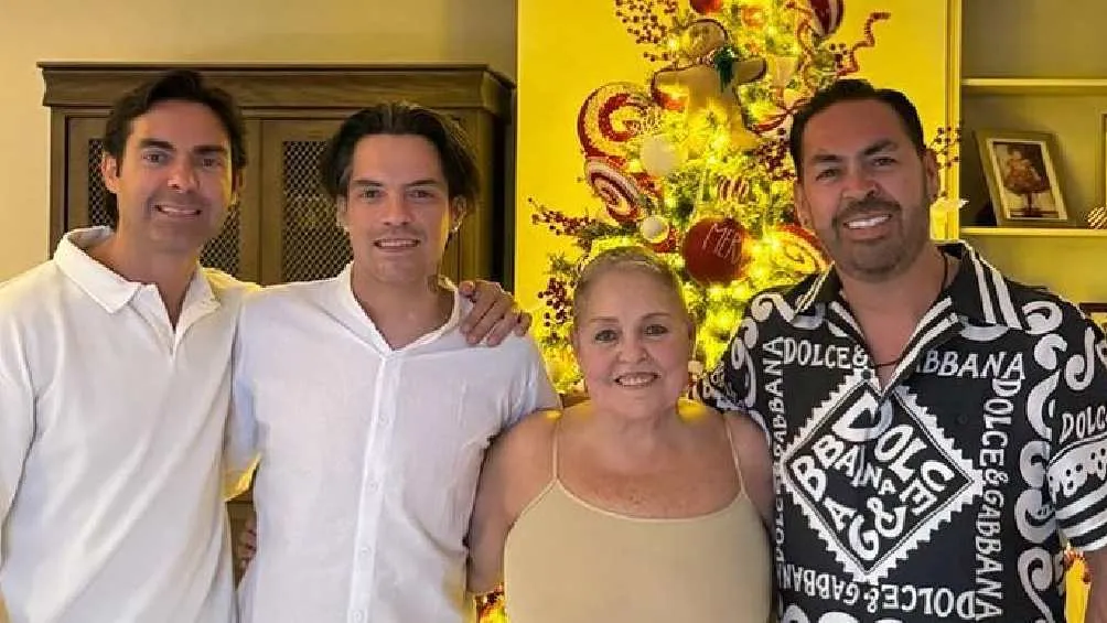 Los hijos de la cantante han estado al pendiente de sus cuidados/IG: @soylupitadalessio