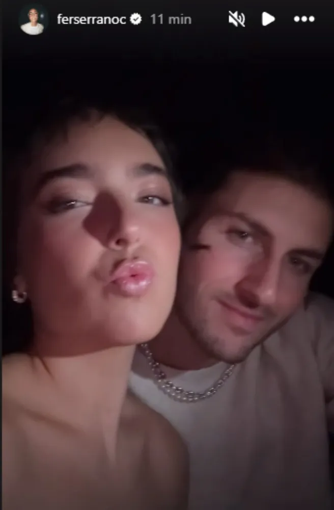 Santiago Giménez y su esposa Fer Serrano