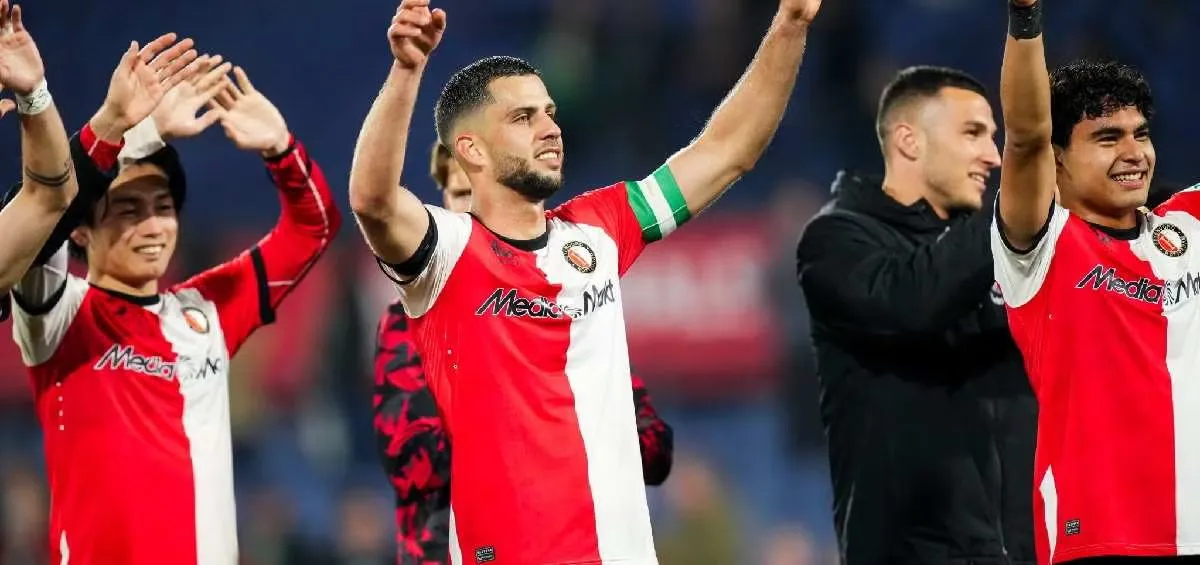 Carrillo busca ganarse un lugar en Feyenoord