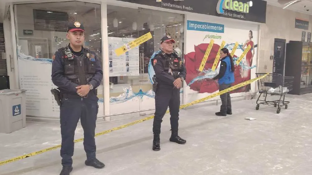 Policías y Protección Civil llegó al lugar para atender la emergencia/X