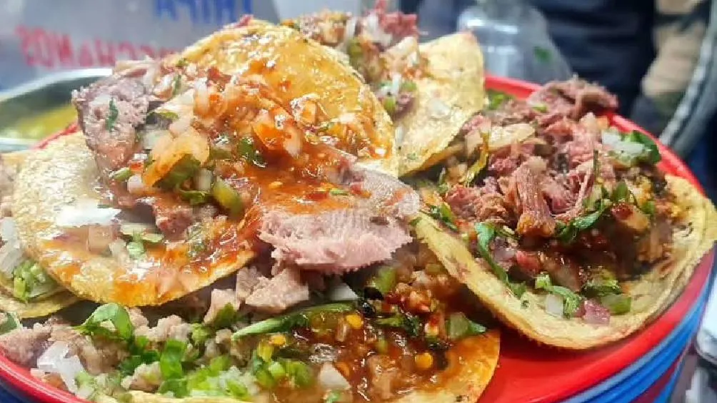 Había tacos de suadero, tripa, cabeza y más/IG: @tacosrubens