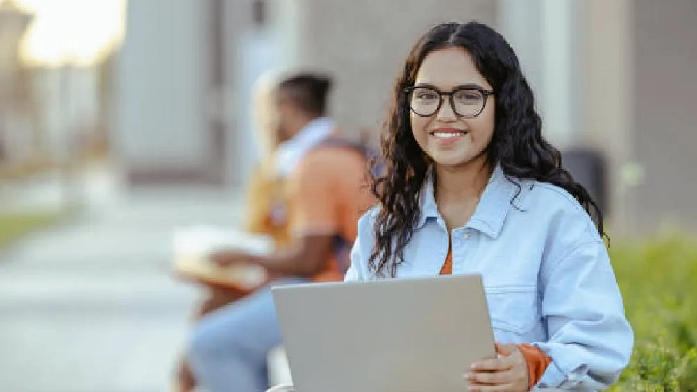 Sin duda alguna, en México, las ofertas para estudiar una carrera universitaria de manera gratuita, se ha visto reducido a instituciones como la UNAM, UAM Y el IPN/iStock