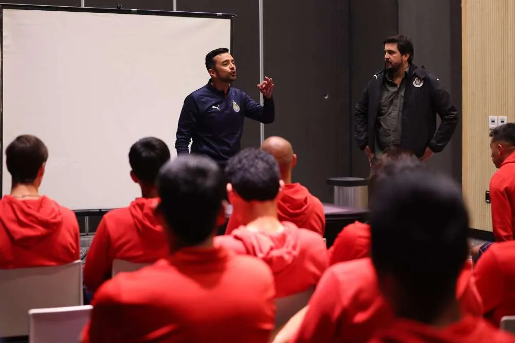 Vergara presentó a Javier Mier como director deportivo