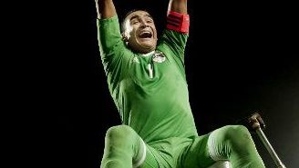 Essam El-Hadary festeja el pase del Egipto al Mundial