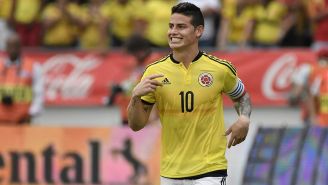 James Rodríguez celebra un gol con Colombia