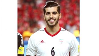 Saeid Ezatolahi, durante un partido con la Selección de Irán