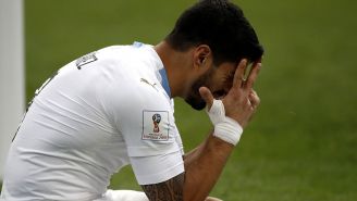 Luis Suárez se lamenta durante el partido