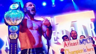 Austin Aries hace su entrada a Bound For Glory
