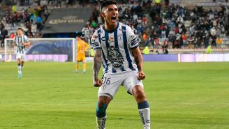 Guzmán celebra doblete ante Tigres