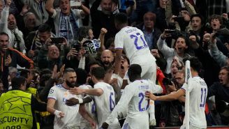 Benzema celebrando la remontada del Real Madrid