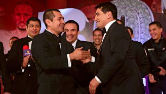 Marco Barrera y 'Terrible' Morales presentados como conductores de Box Azteca en 2015