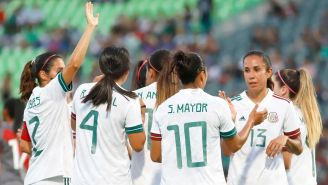 Selección Mexicana Femenil celebrando un gol