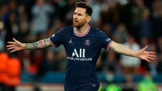 Messi festejando gol con el PSG en Champions League