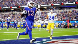 Bills venció a Rams en el Kickoff 31-10