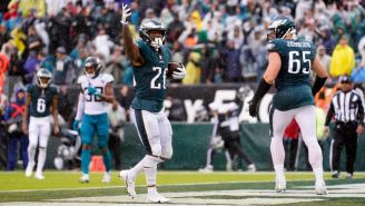 Eagles mantiene su invicto en la NFL