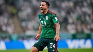 Luis Chávez en celebración de gol en Qatar 2022