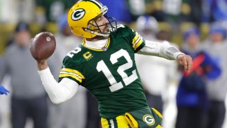 Aaron Rodgers se ve jugando al máximo nivel