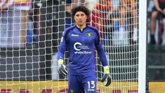 Guillermo Ochoa, en riesgo de ir a la banca en el próximo duelo de la Salernitana en Serie A