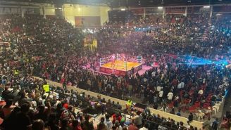 El Gimnasio Municipal Josué Neri Santos de Ciudad Juárez, casi lleno