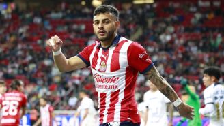 Alexis Vega: Afición de Chivas lo abuchea en su regreso al Estadio Akron