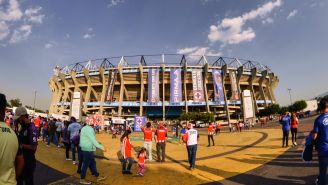 ¡Así no! Pseudoaficionados de Chivas protagonizan bronca previo al duelo ante Cruz Azul