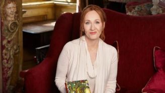 La autora JK Rowling fue criticada en redes 