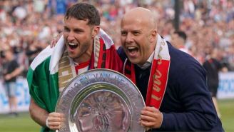Santiago Giménez 'será baja' para el último partido de Arne Slot como DT de Feyenoord