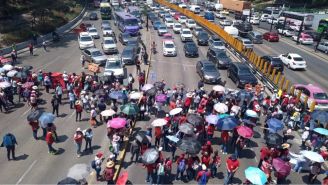Maestros de la CNTE cierran Circuito Interior en ambos sentidos, provocando un caos en Ciudad de México