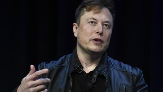 El director ejecutivo de Tesla y SpaceX, Elon Musk, habla en la Conferencia y Exposición SATÉLITE en Washington