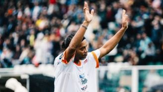 ¡Vuelve la magia! Ronaldinho jugará en exótica liga de Sudamerica 