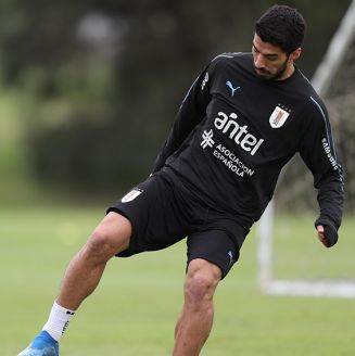 Luis Suárez, en entrenamiento con Uruguay 