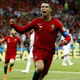 Cristiano Ronaldo festeja su gol contra España en Rusia 2018