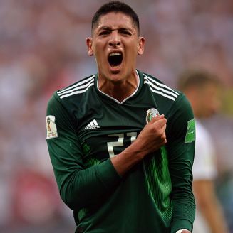 Edson Álvarez celebra la victoria del Tri frente a Alemania