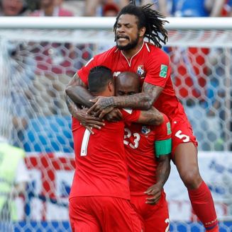 Jugadores de Panamá celebran con Baloy