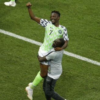 Musa celebra gol contra Islandia
