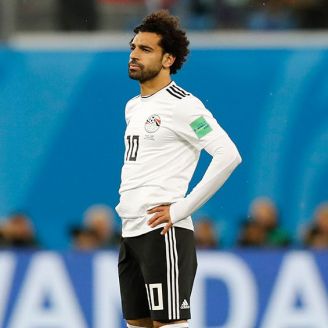 Mohamed Salah se lamenta tras la derrota contra Rusia