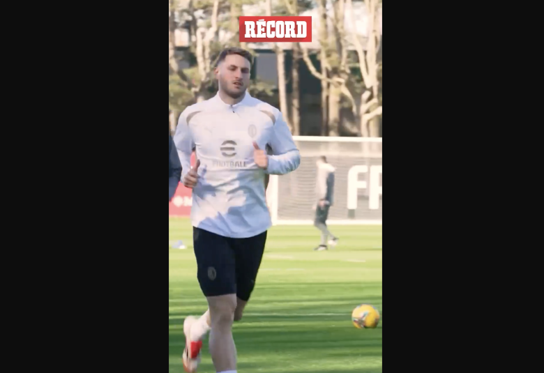 SANTI REALIZA su PRIMER ENTRENAMIENTO con AC MILAN #SempreMilan #DNACMilan